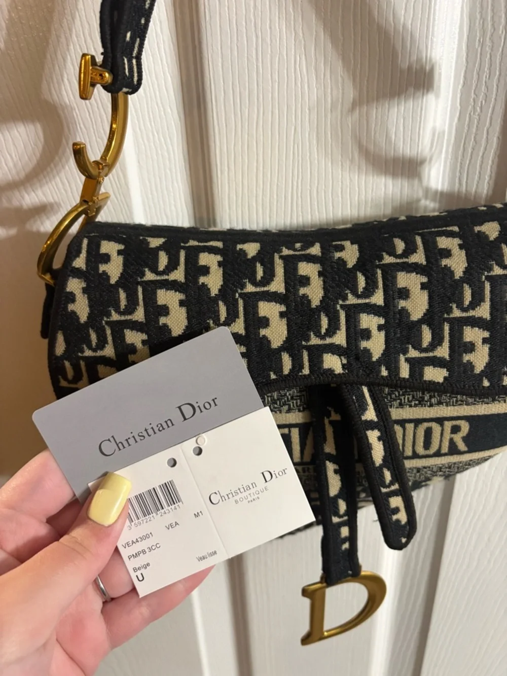 Dior Beige & Navy Oblique Saddle Bag with Gold 'D' Charm - Picture 7 of 8